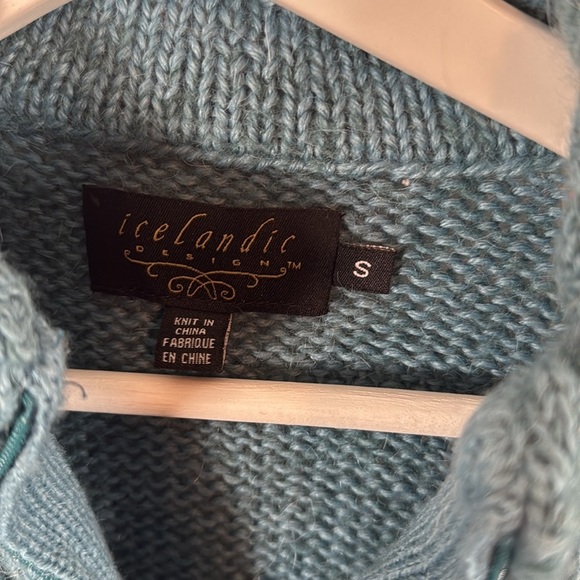 Icelandic Designs Blue Cable Knit Bauble Design Full Zip Sweater Size Small - Picture 3 of 7